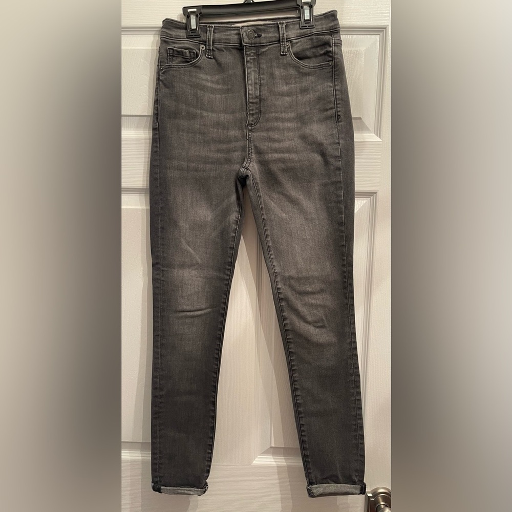 Gap 1969 Women’s Grey/Faded Black True Skinny Super High Rise Sz. 27R